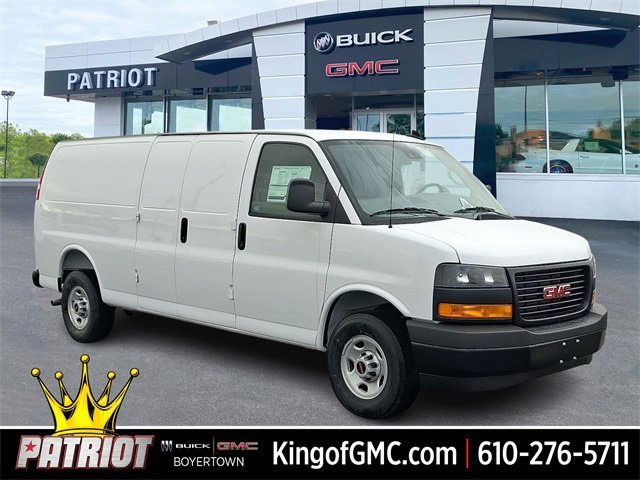 2025 GMC Savana 2500 Ext WB's photo