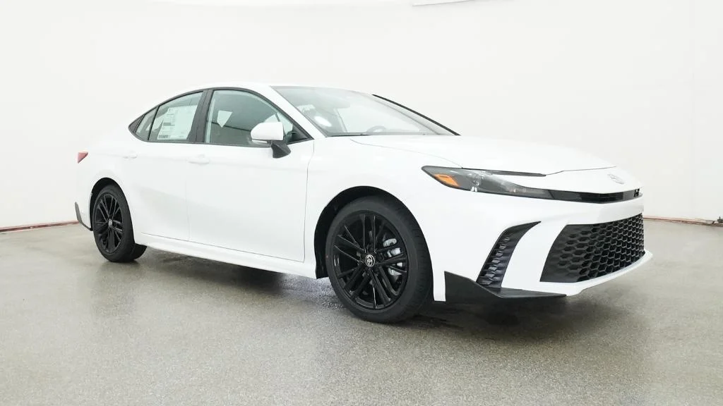 New 2026 Ice Cap Toyota SE image 18