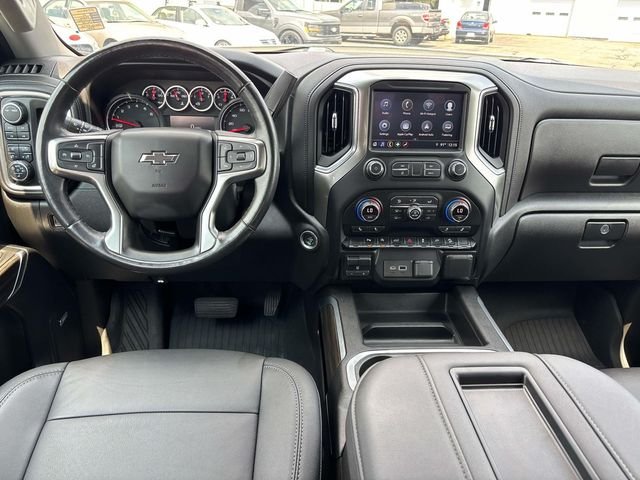 Used 2021 Iridescent Pearl Tricoat Chevrolet LT Trail Boss image 15