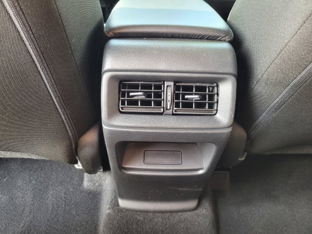 Used 2025  Honda LX image 17