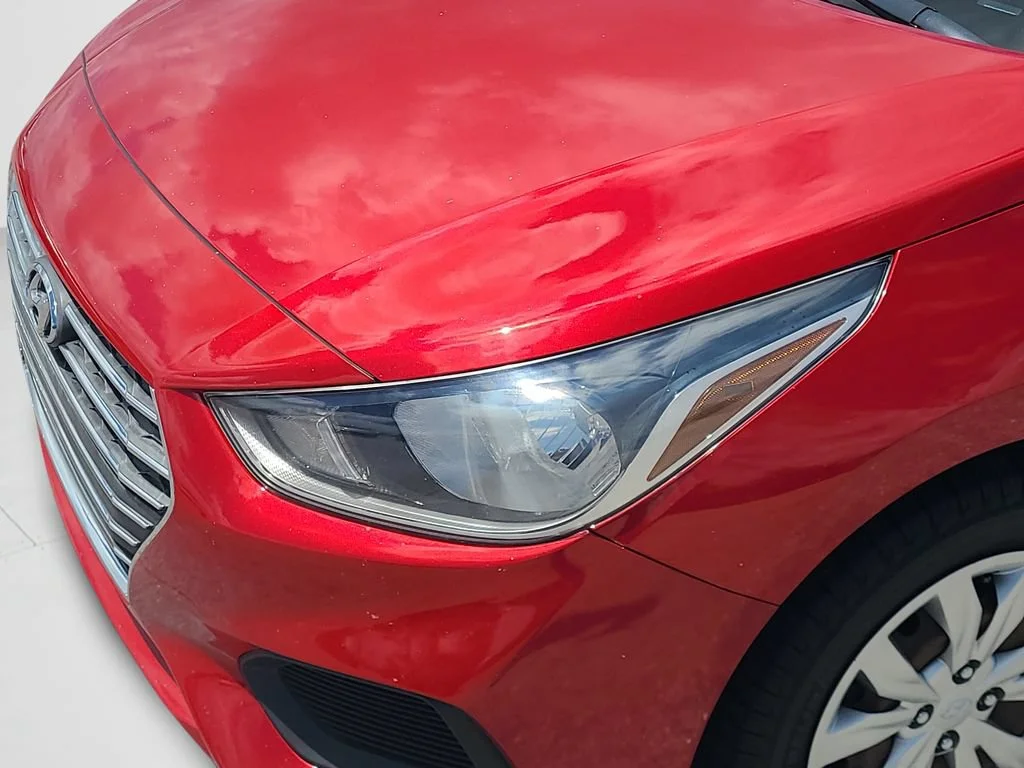 Used 2019 Red Hyundai SE image 21