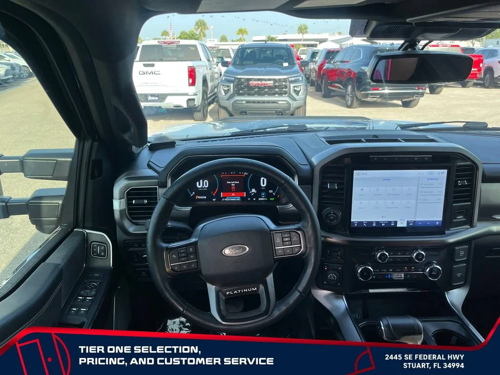 Used 2022  Ford XL image 28