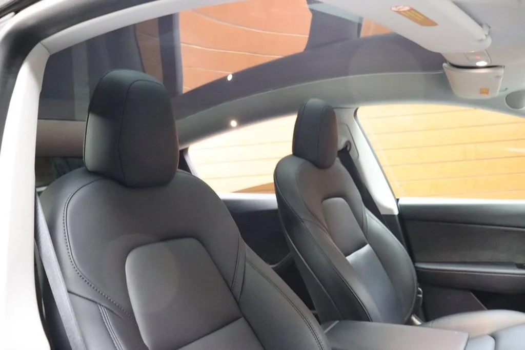 Used 2020 Solid Black Tesla Long Range image 56