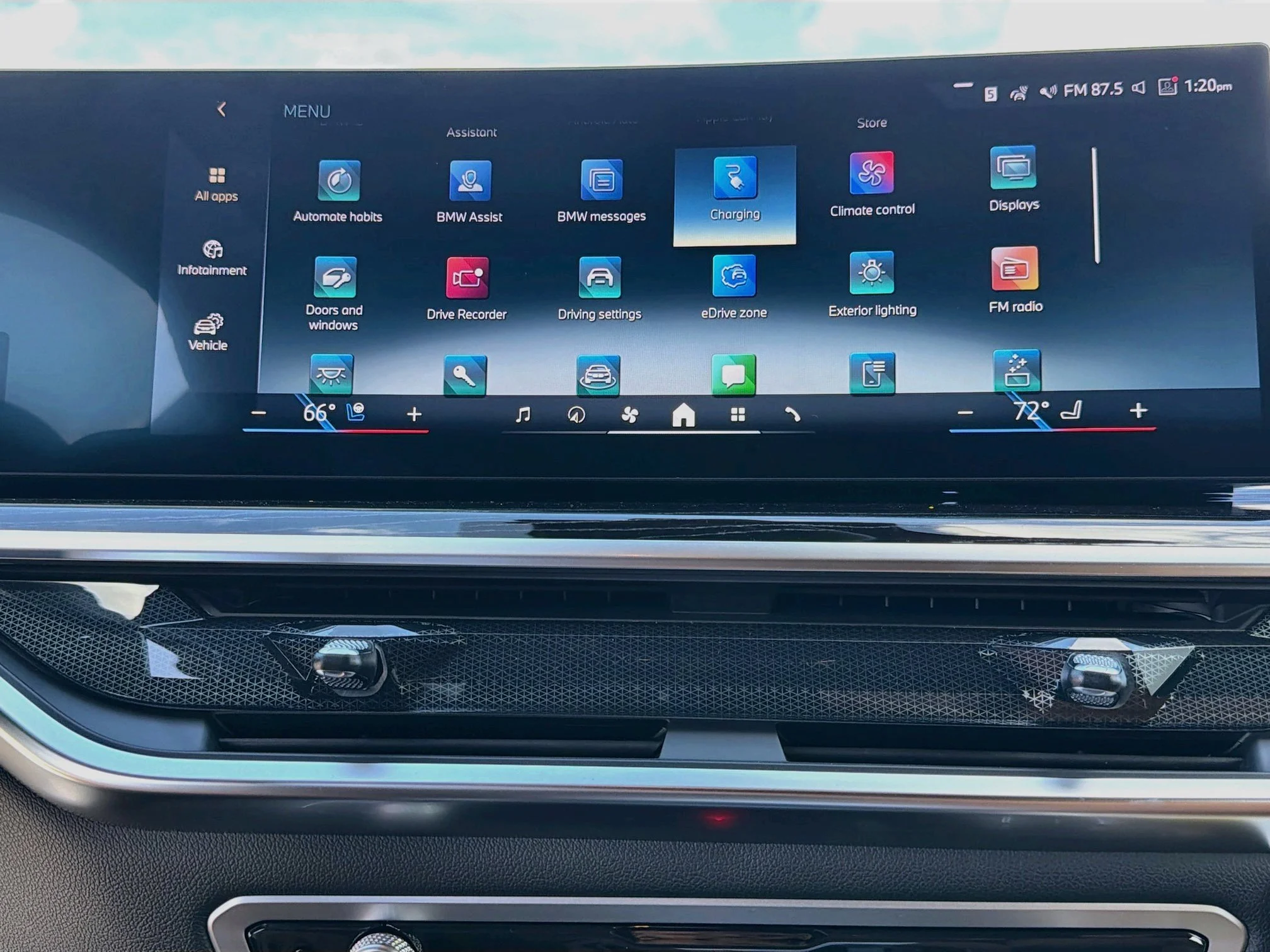 Used 2026 Skyscraper Grey Metallic BMW xDrive50e image 29