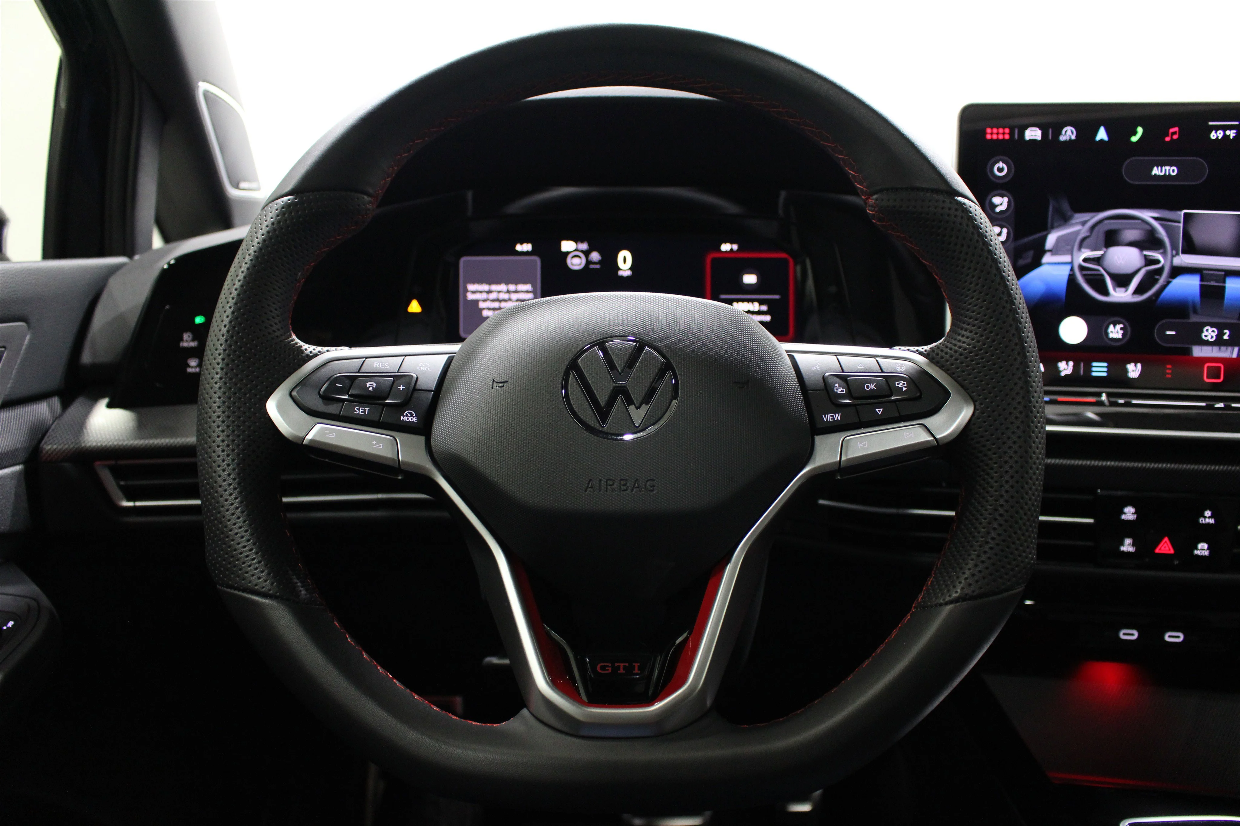 2025 Volkswagen Golf GTI SE - Photo 11