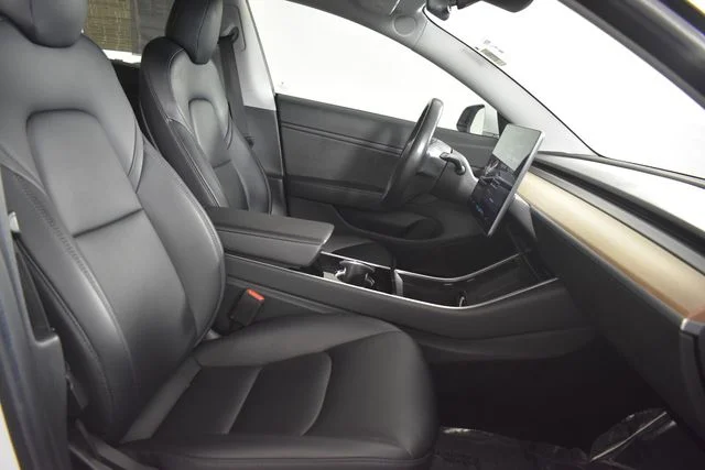 Used 2018 White Tesla Long Range image 15