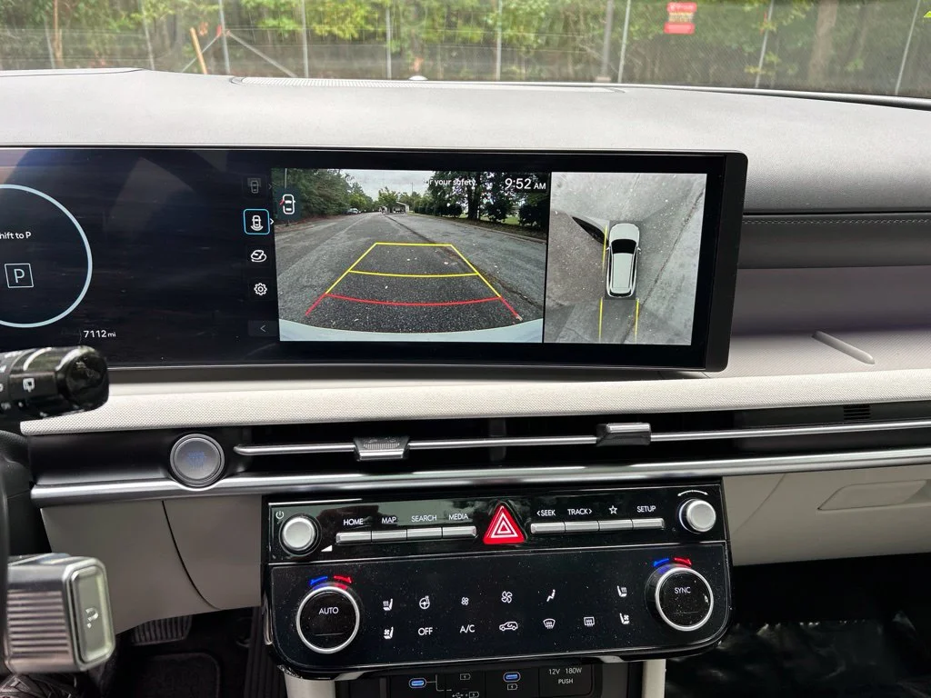 Used 2025 White Hyundai Limited image 20