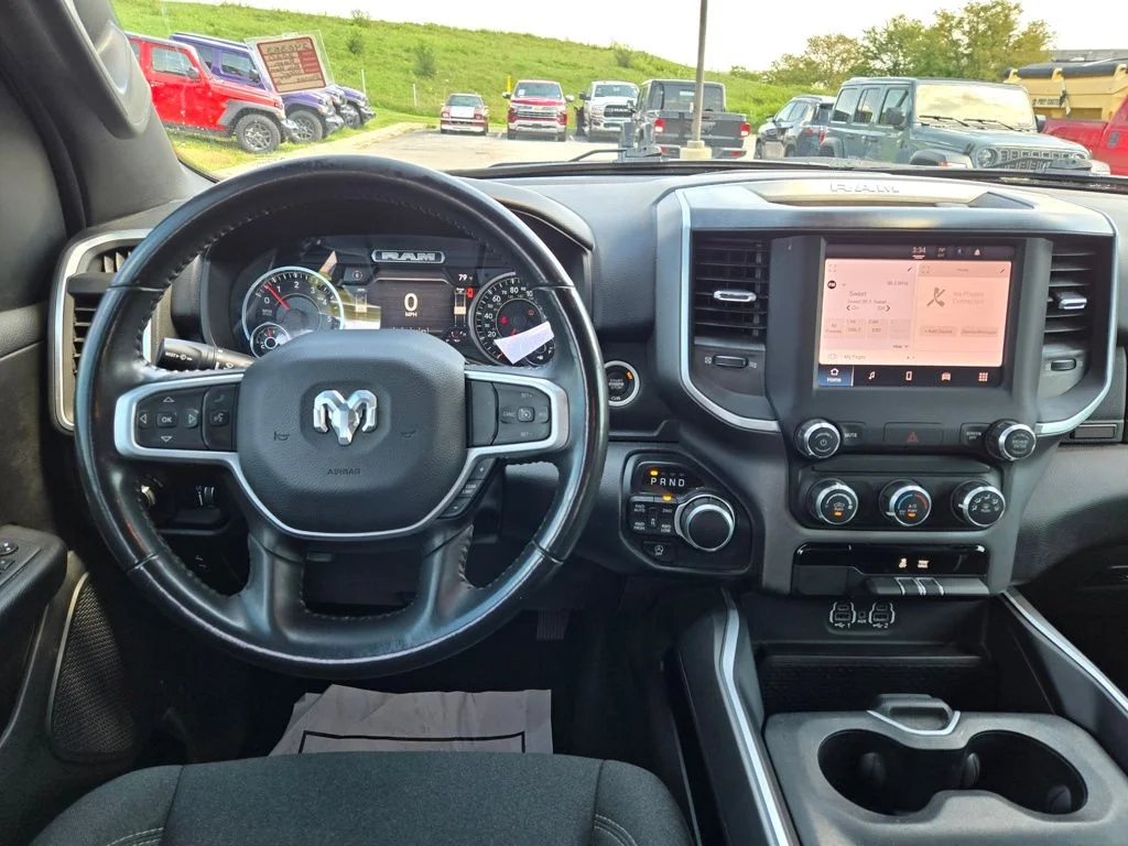 Used 2022 Silver Ram Big Horn/Lone Star image 20