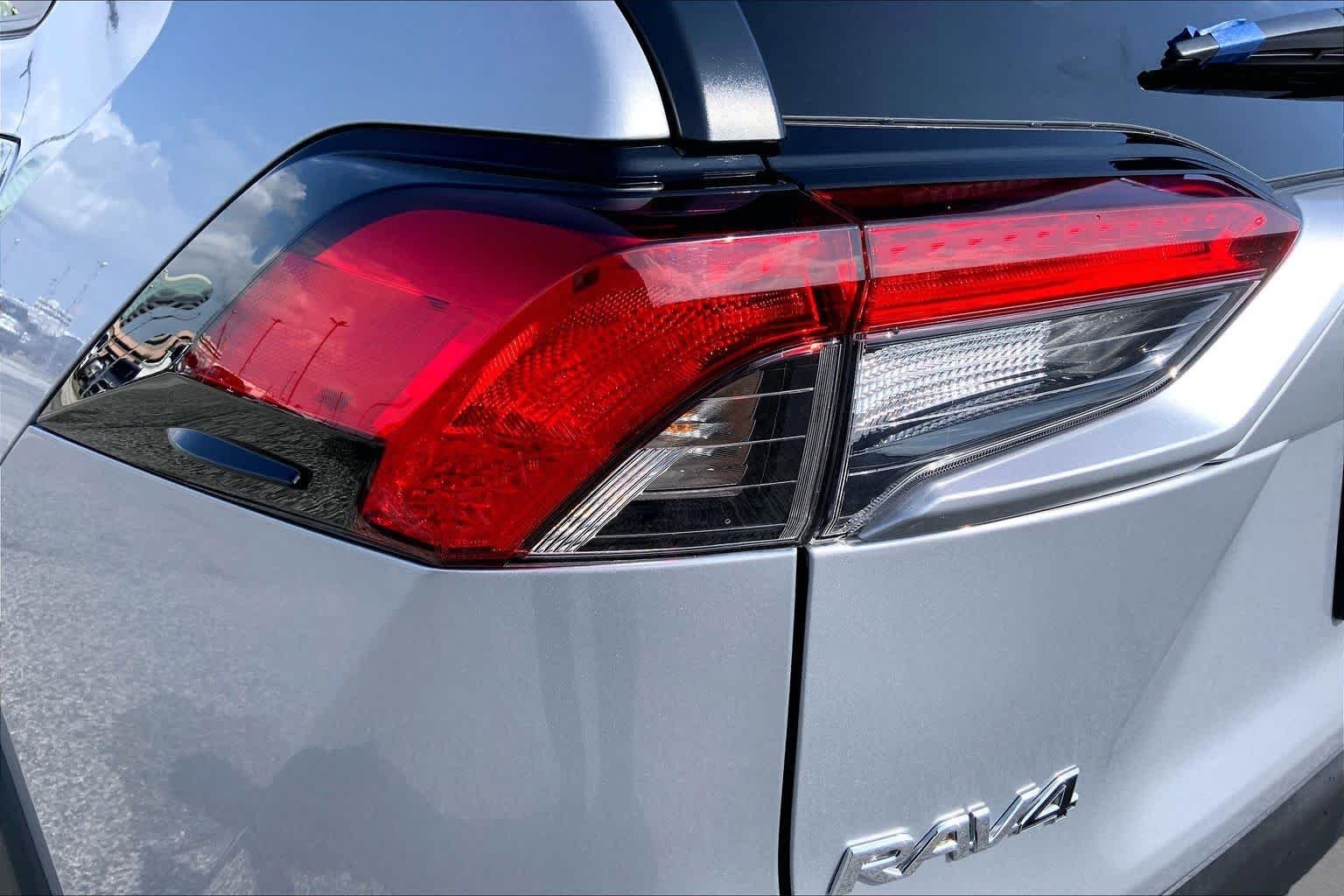 Used 2025 Silver Sky Metallic Toyota LE image 28