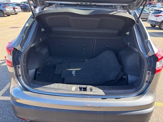 Certified Used 2020 Gun Metallic Nissan S image 9