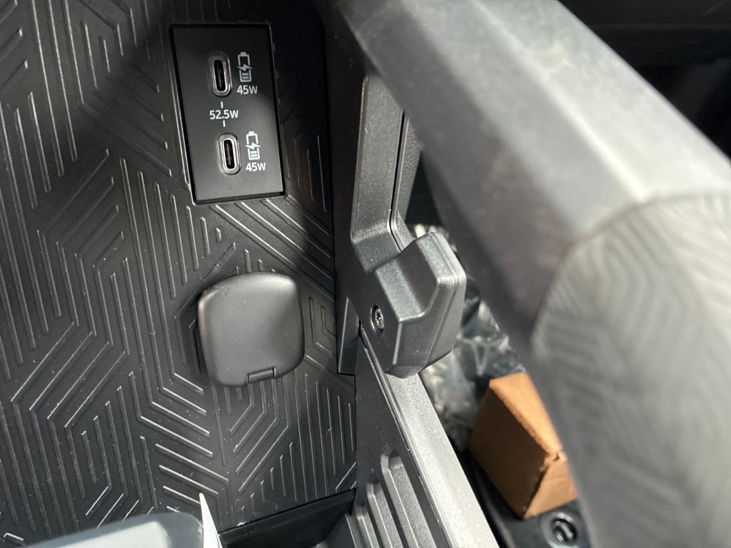 2026 Toyota Tacoma SR5 - Photo 26