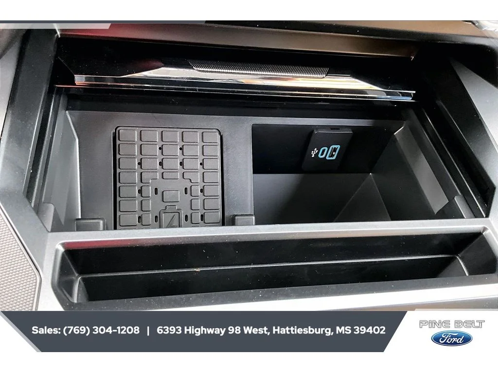 New 2026 Avalanche Ford F-250® Lariat® image 23