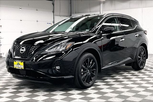 Used 2024 Super Black Nissan SL image 12