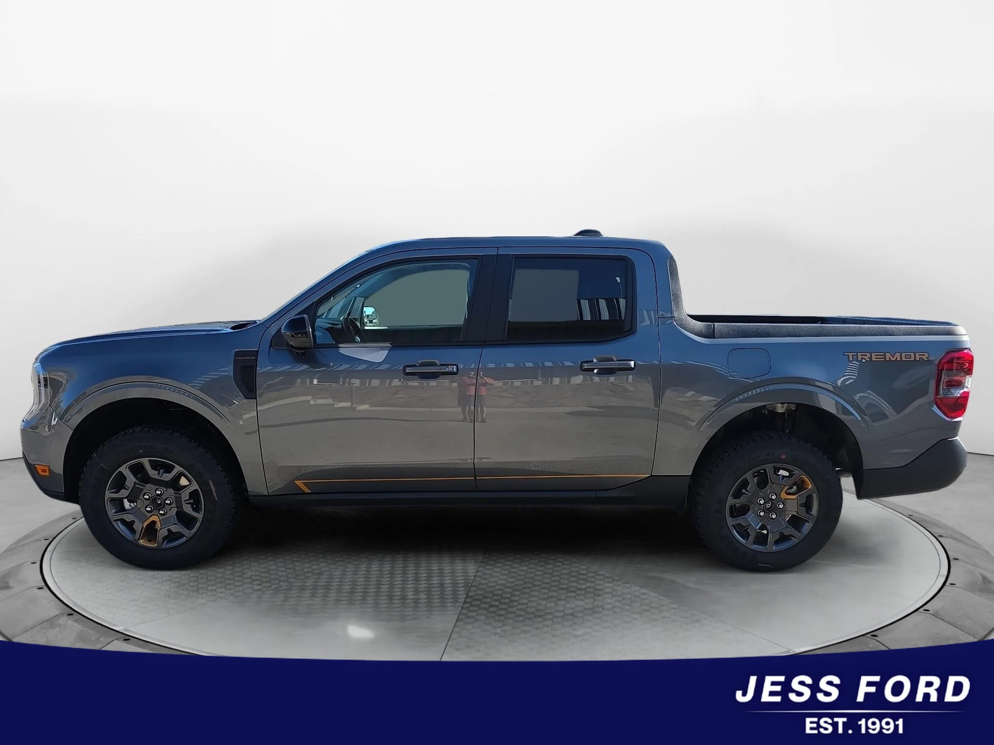 New 2026 Carbonized Gray Metallic Ford Tremor® image 2
