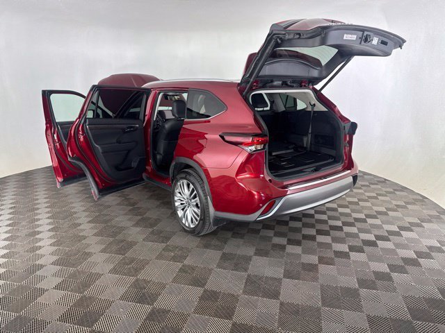 Used 2024 Red Toyota Platinum image 17