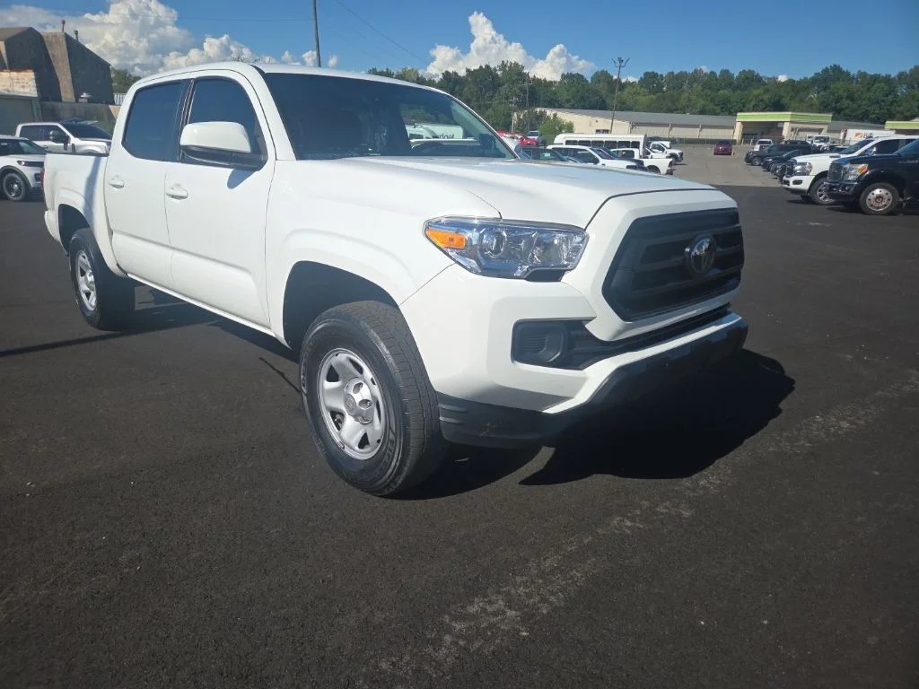 Used 2023 White Toyota SR image 23
