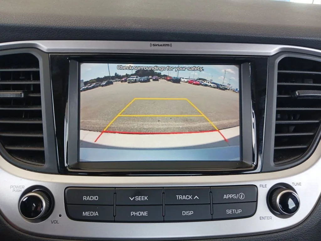 Used 2022 Silver Hyundai SEL image 20