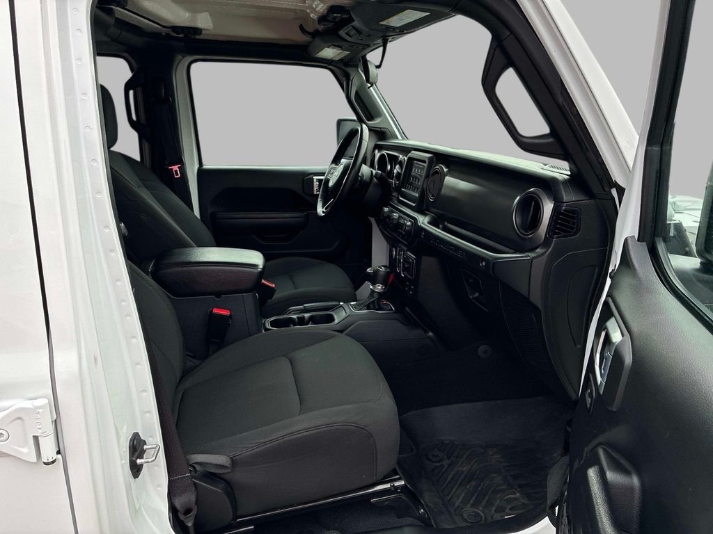 Used 2021 White Jeep Unlimited Sport S image 9