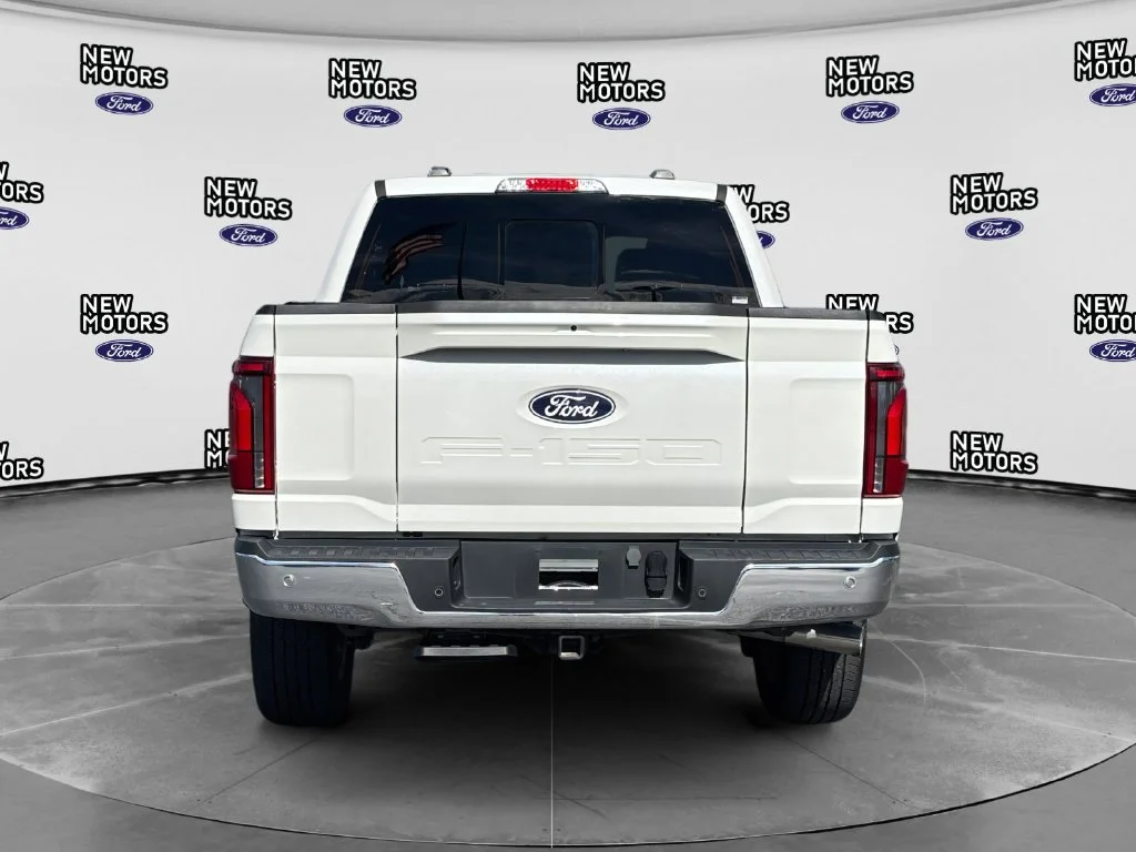 Used 2024 White Metallic Ford Lariat image 4