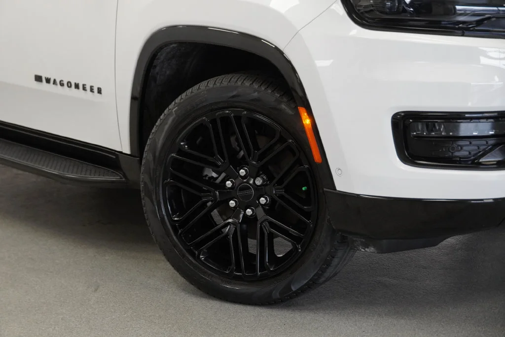 Used 2025 White Jeep Series II image 8