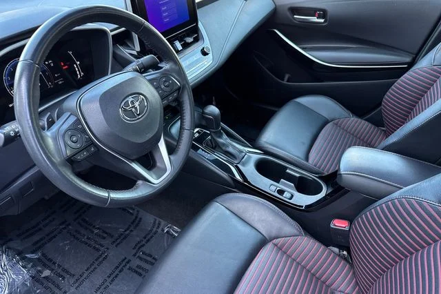 Used 2024  Toyota XSE image 11