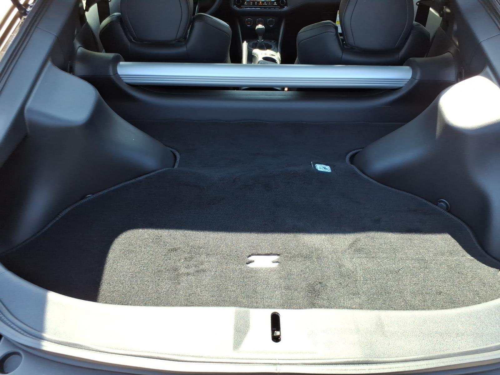 New 2026 Boulder Gray Pearl / Super Black Two-tone Nissan Performance image 23