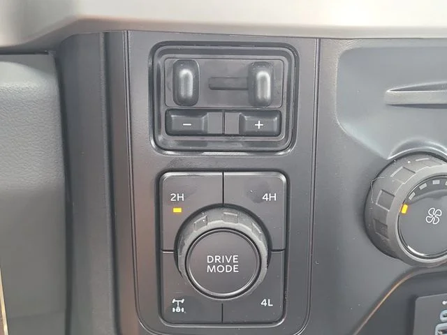 New 2026 Oxford White Ford XL image 27