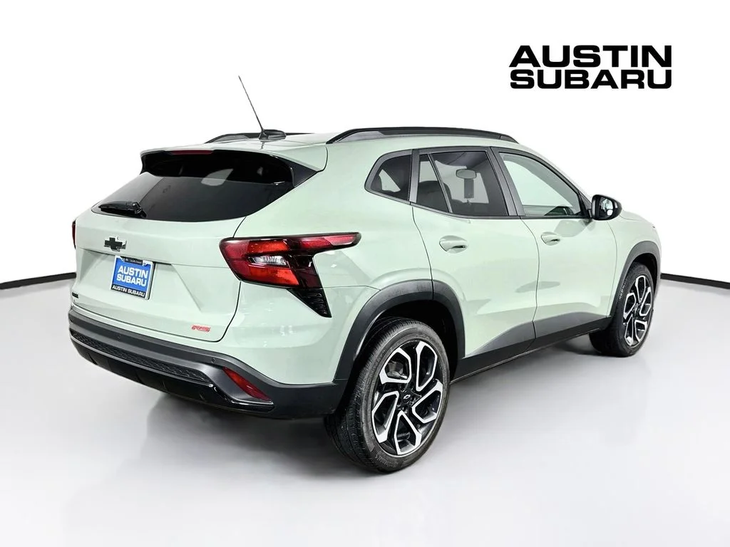 Used 2024 Green Chevrolet 2RS image 7