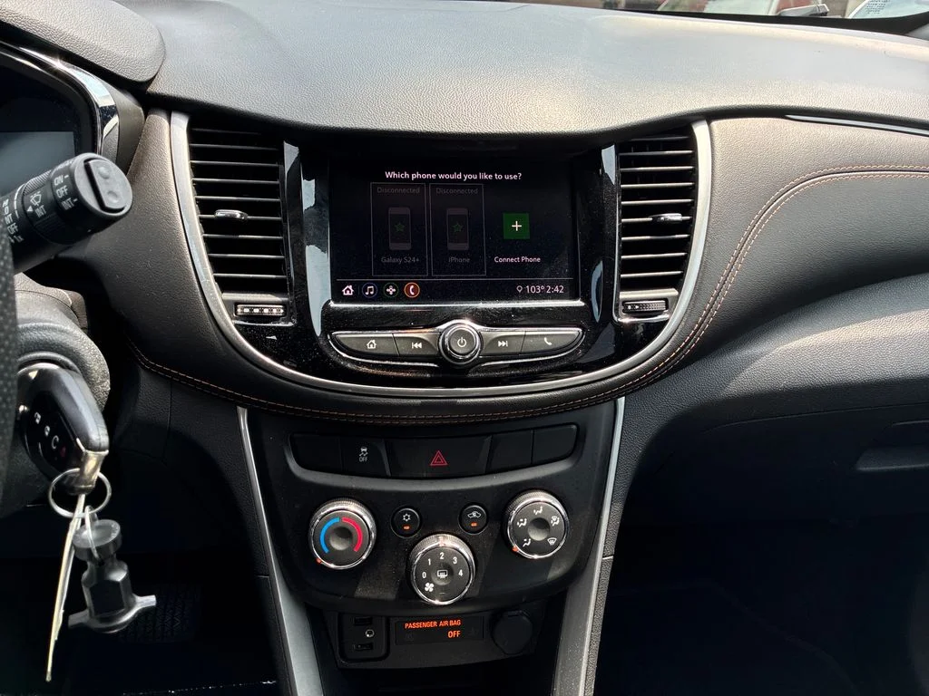 Used 2021 Silver Chevrolet LT image 19