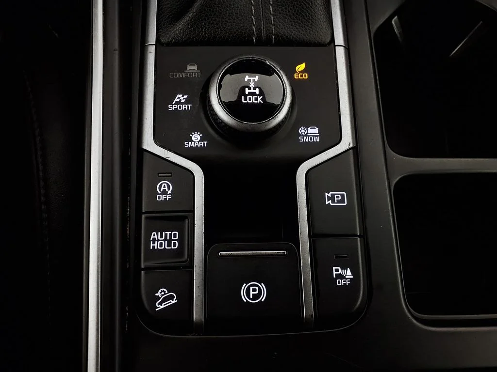 Used 2023 Black Kia X-Line EX image 23
