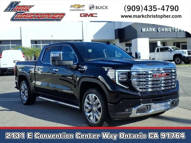 Used 2025 Onyx Black GMC Denali image 1