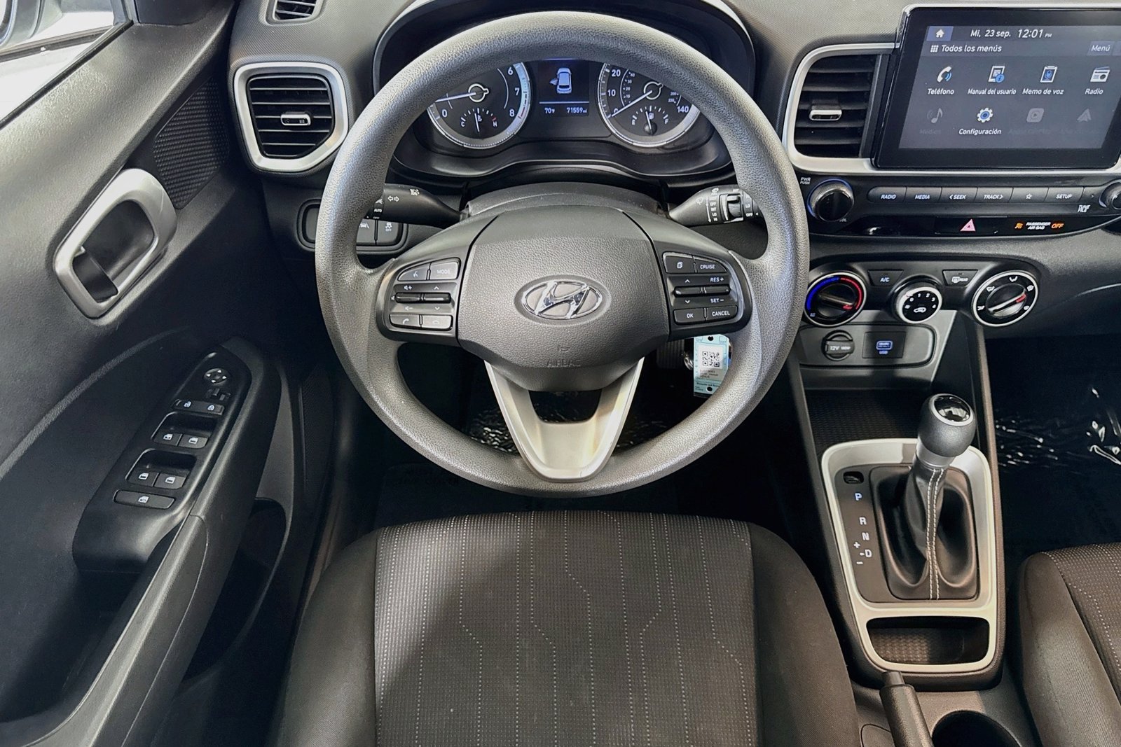 Used 2020 Ceramic White Hyundai SE image 20