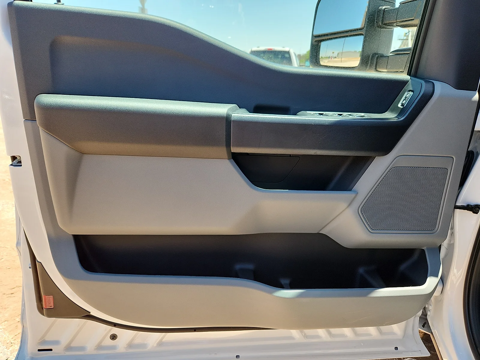 New 2026 Oxford White Ford F-350® XL image 13