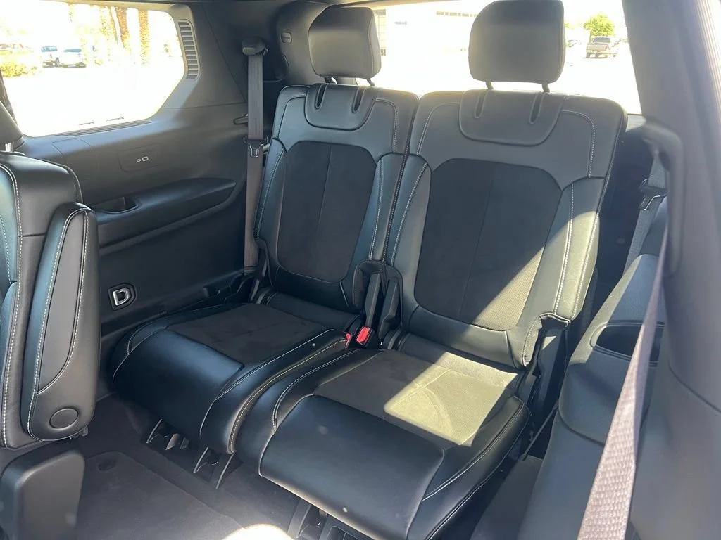 Used 2023 Gray Jeep Altitude image 22