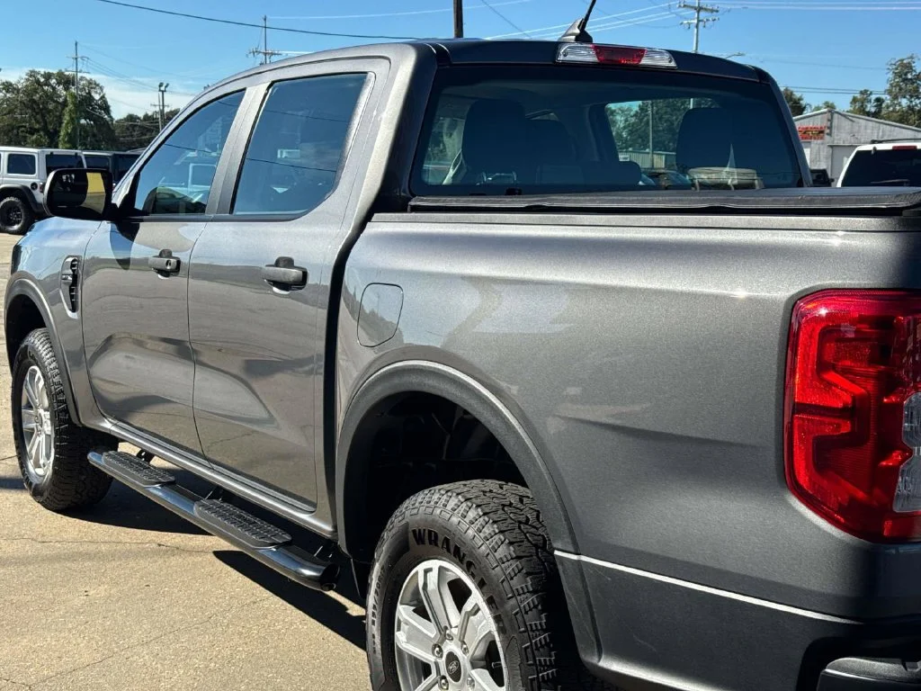 Used 2024 Gray Ford XL image 12