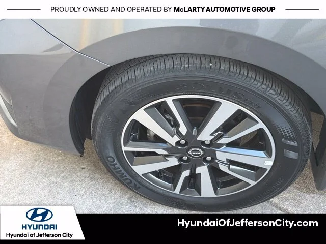Used 2024 Gray Nissan 1.6 SV image 10