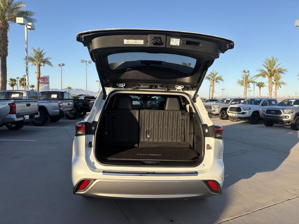 Used 2024 Beige Toyota Platinum image 31