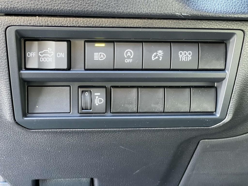 2025 Toyota Tundra SR5 - Photo 25