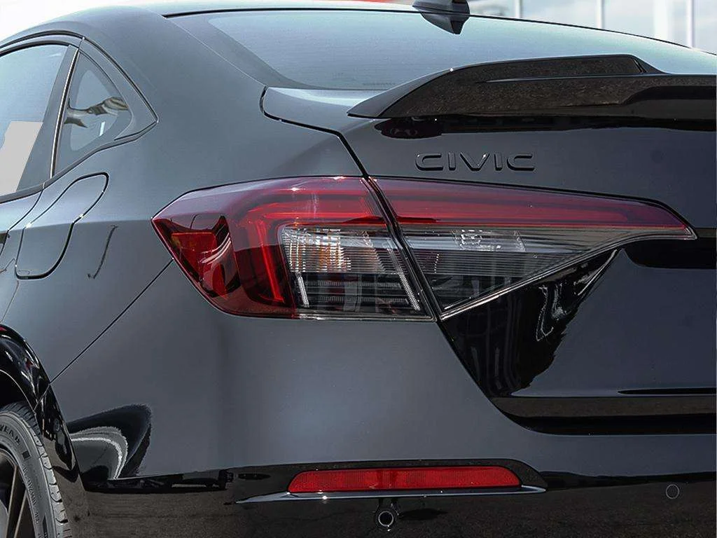 New 2026 Crystal Black Pearl Honda Si Shift into something special. image 11