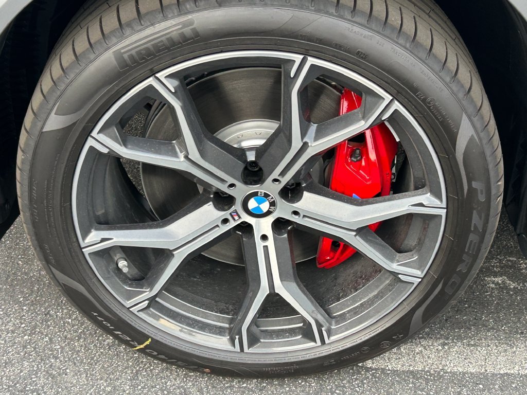 2026 BMW X5 50e - Photo 9