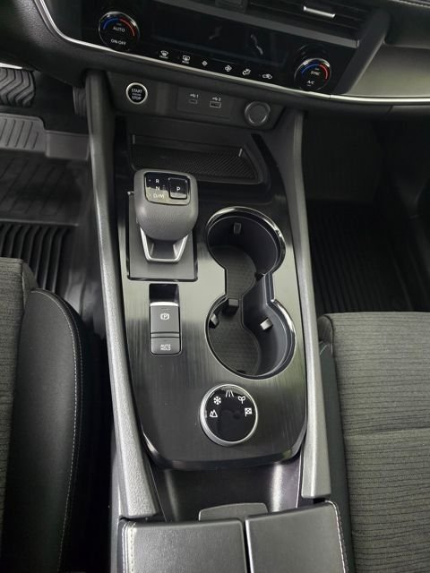 Used 2023 Pearl White Nissan SV image 23
