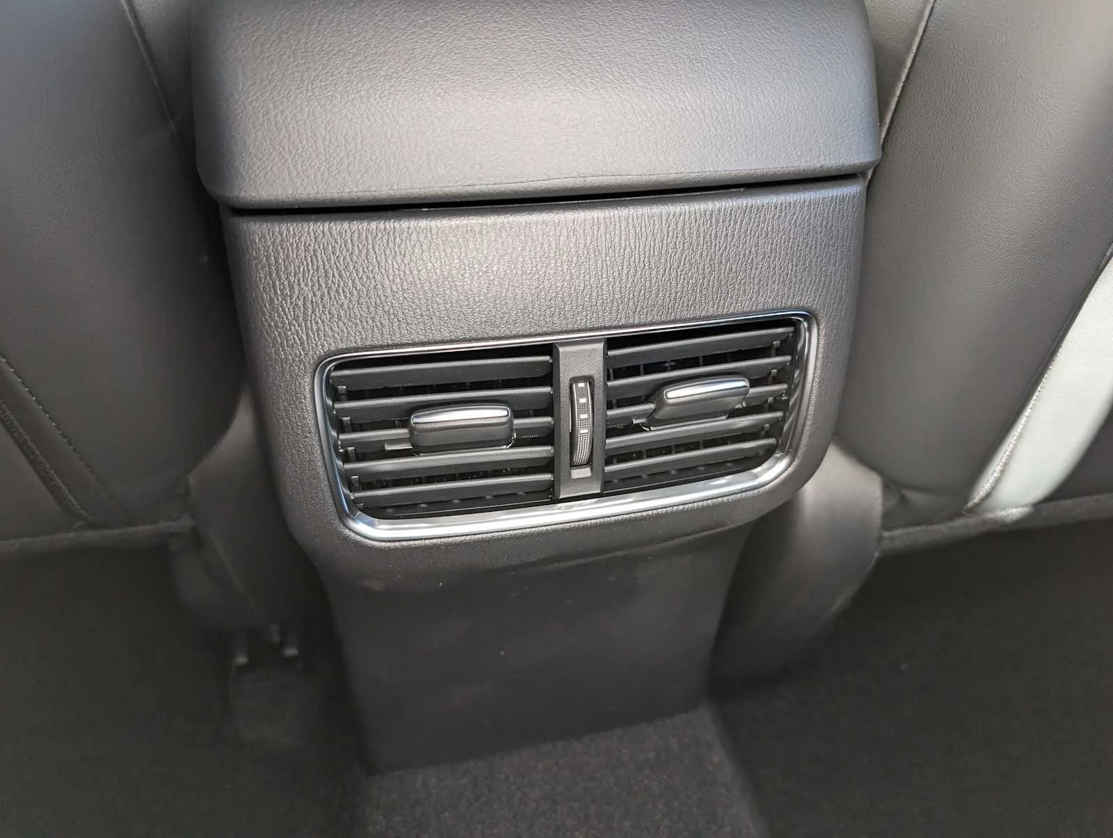 Used 2025 Rhodium White Metallic Mazda 2.5 S Select Package image 16