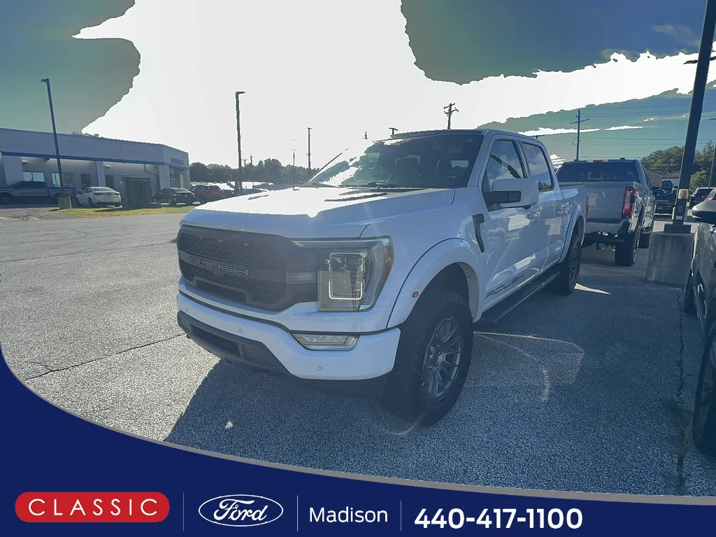 Used 2023 Oxford White Ford Lariat image 1