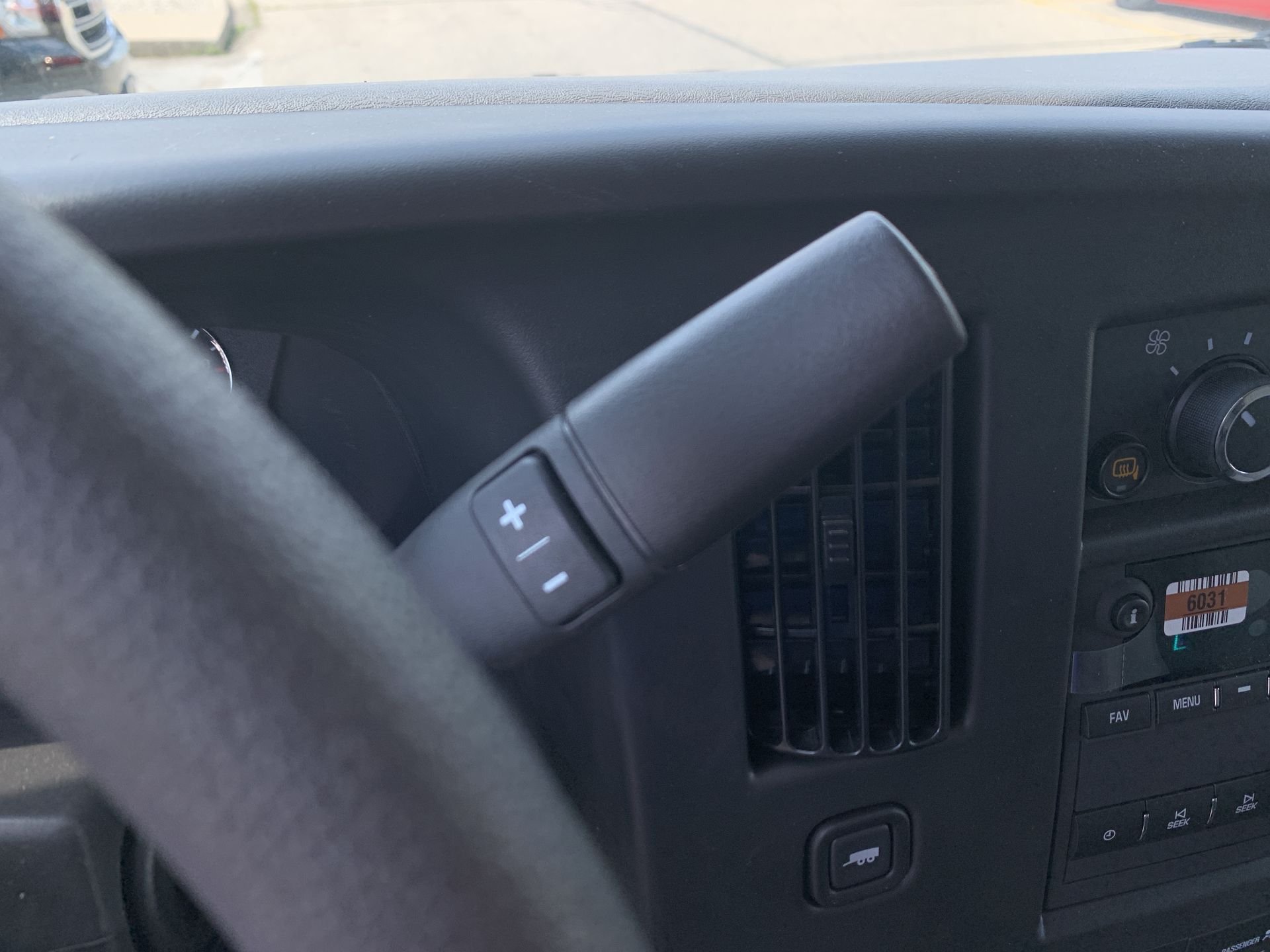2025 GMC Savana Cargo Work Van - Photo 41