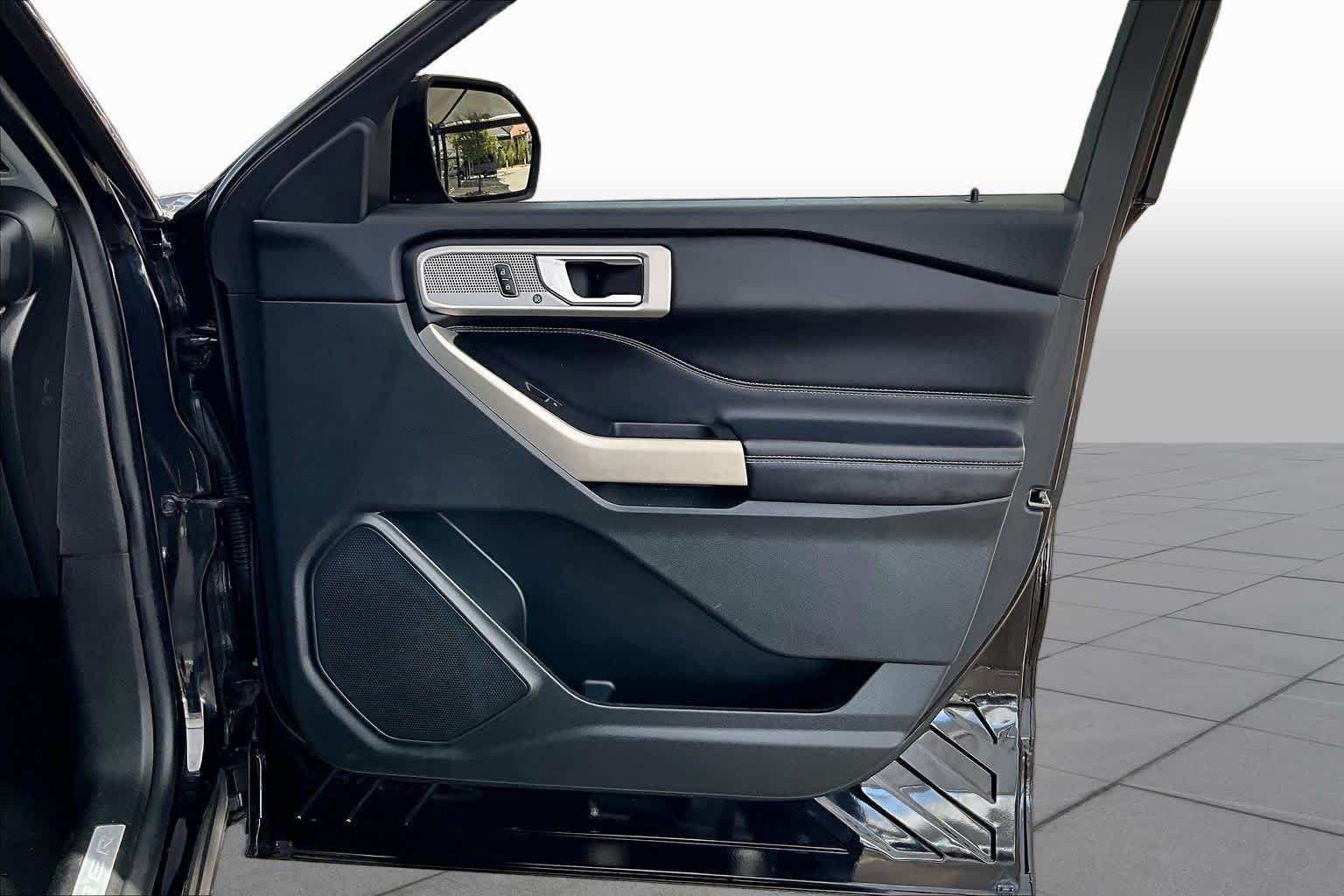 Used 2021 Agate Black Metallic Ford Limited image 23