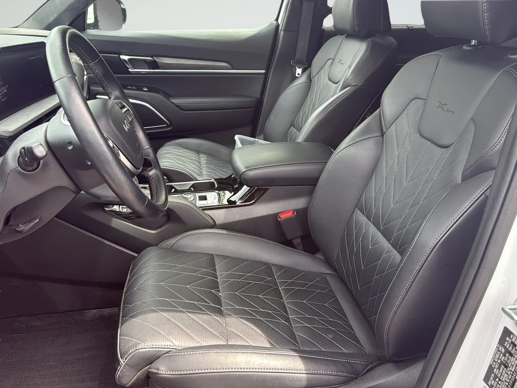 Used 2024 White Kia SX-Prestige X-Pro image 16