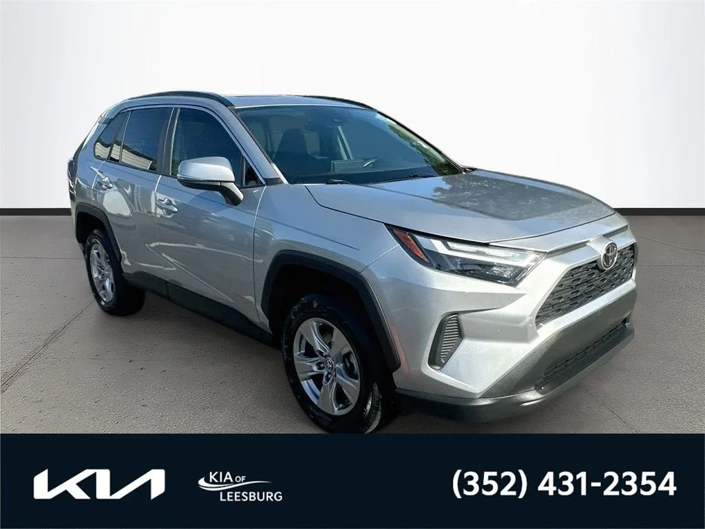 Used 2022 Silver Toyota XLE image 1