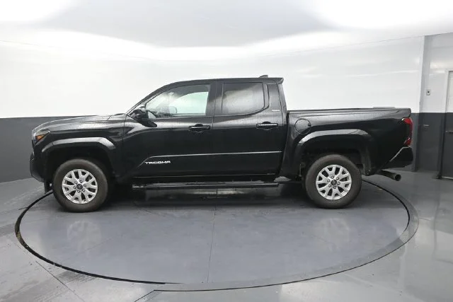 Used 2025 Black Toyota SR5 image 4