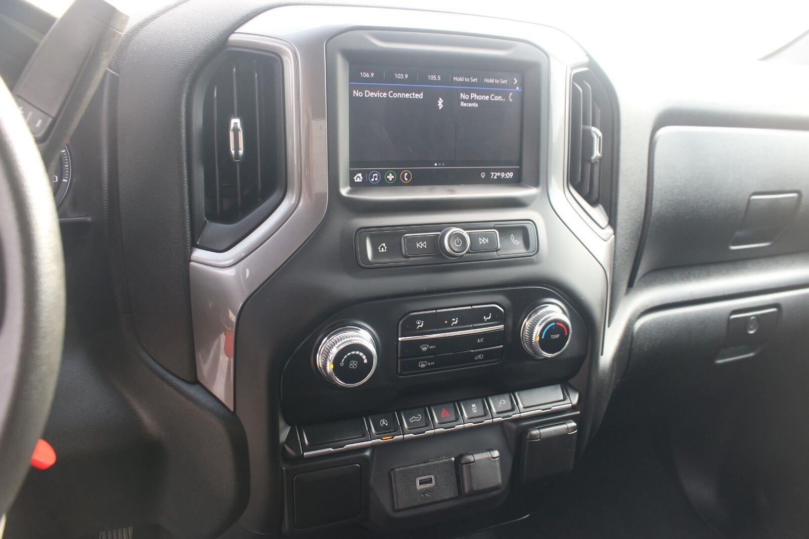 Used 2020 SUMMIT WHITE GMC 4WD Double Cab 147" image 20