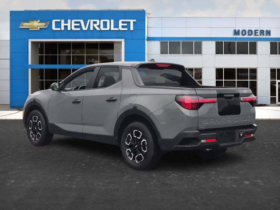 Used 2024 Hampton Gray Hyundai SEL image 3